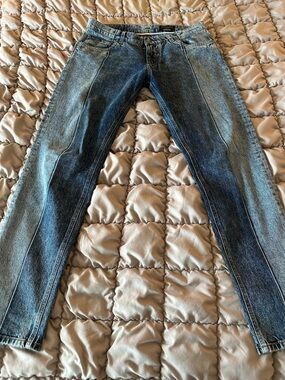 Men's Blue Washed Jeans - Classic Denim Style